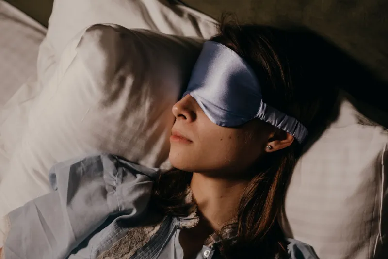 Clearing Things Up: Why Dermatologists Are Swapping Prescriptions for Silk Pillowcases