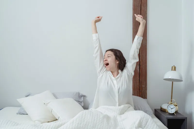 What Your Body's Stress Clock Has to Do With the Fabric You Sleep On
